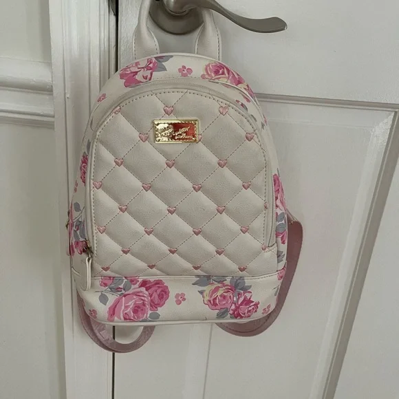 Betsey Johnson Quilted Pink Backpack with Floral Pouch Bags | Betsey Johnson Pink And White Floral Backpack Nwot  main image 2